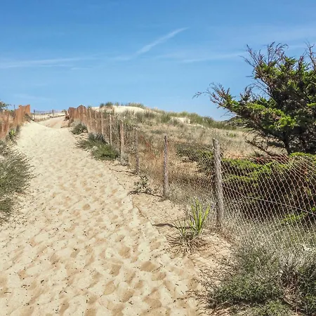 Stunning In Sur La Faute-sur-Mer